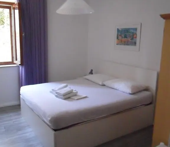 Πανσιόν Sd House 3*